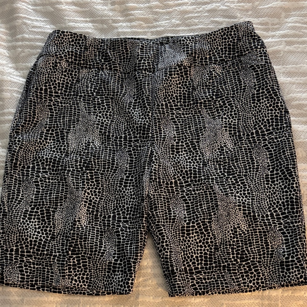 IBKUL black and white zebra print stretchy pull on shorts